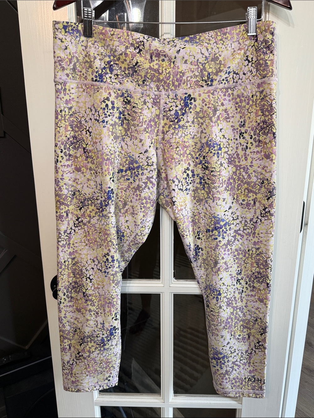 ATHLETA Activewear Workout Gym Yoga Athleisure Purple Print Capri Leggings 2X